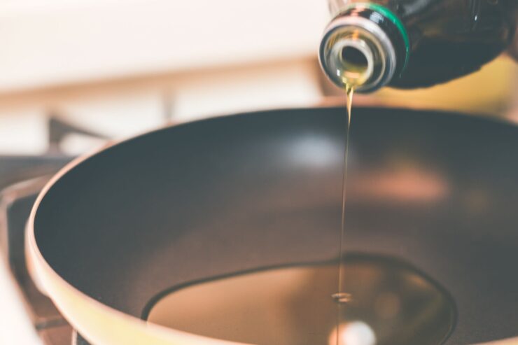 Can You Use Olive Oil In Ceramic Pans?