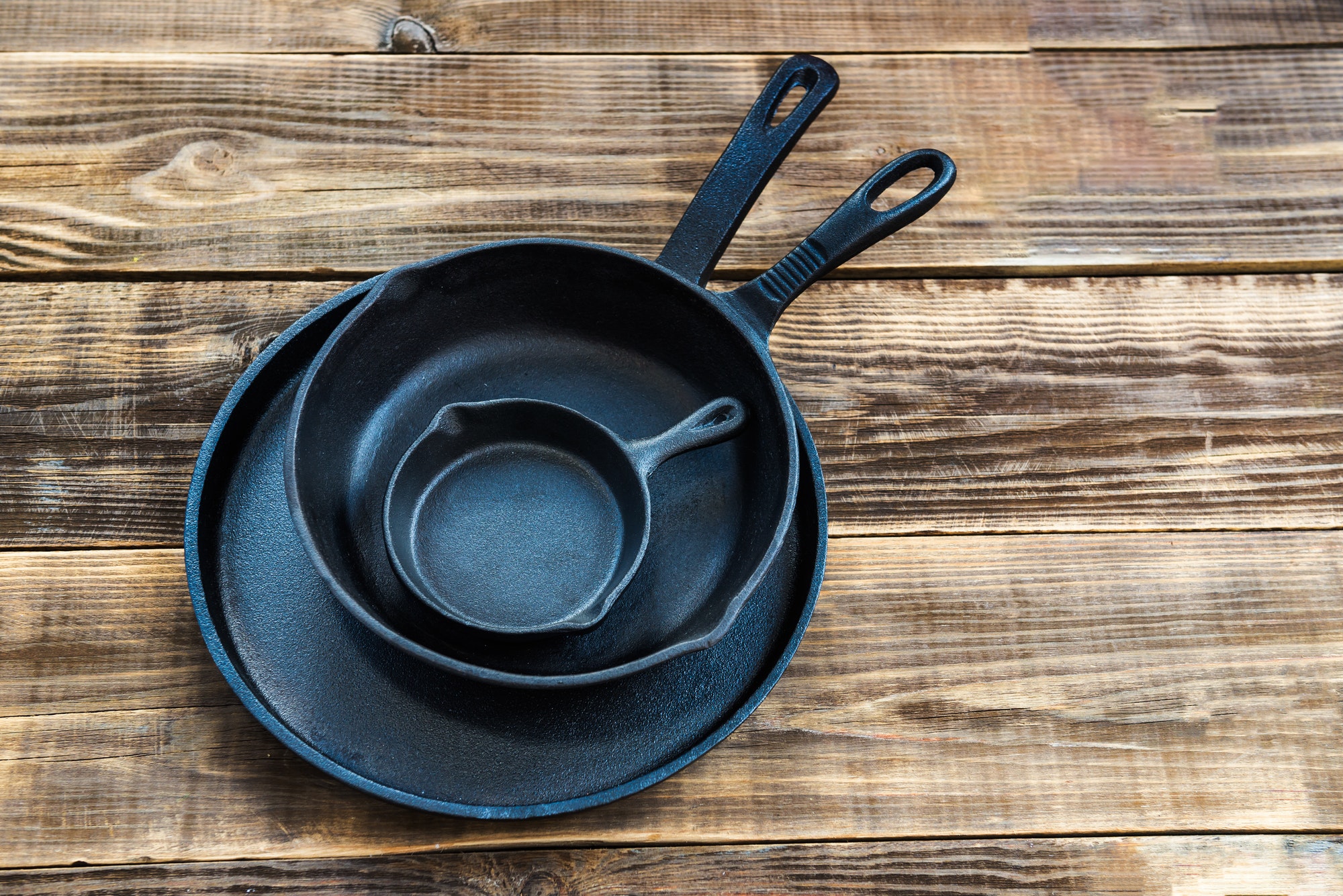 New Cast-iron Frying Pans